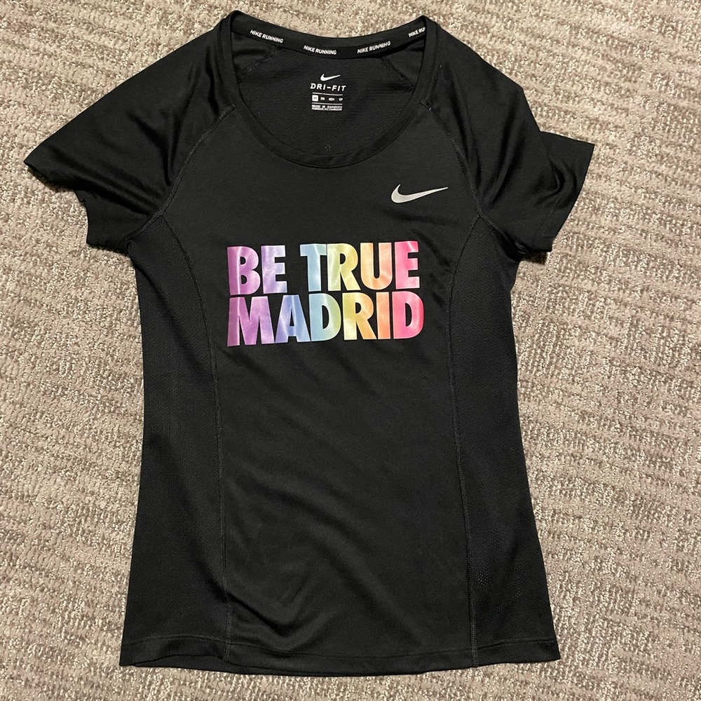 Nike women’s XS Be True Madrid black Dri-Fit Top athletic tee t-shirt rainbow